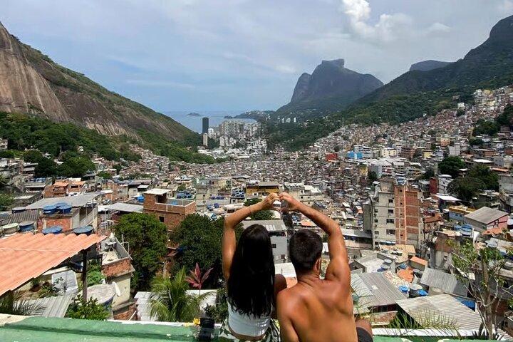 Rocinha Favela Tour With Local Guide