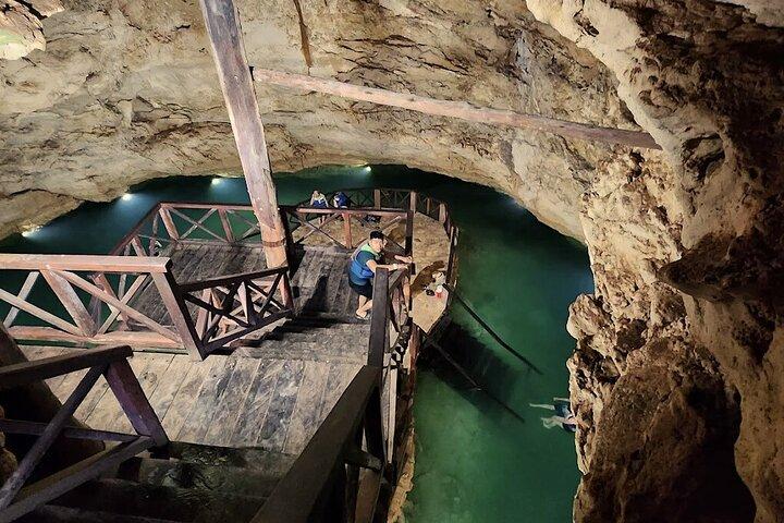 Merida : 4 Santa Barbara Cenotes and Bikes with Lunch