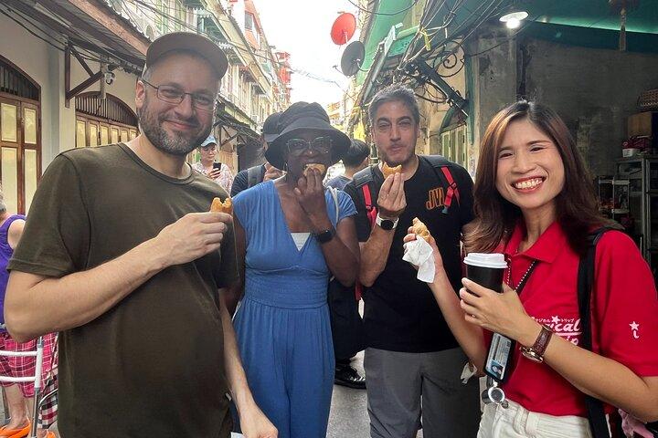 Bangkok’s Old Town: Talat Noi & Chinatown by Tuk Tuk & Walking