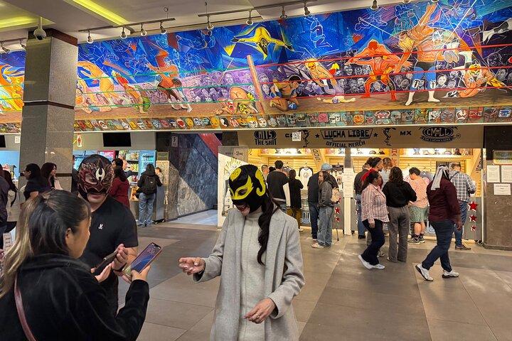 Lucha Libre Alcohol-Free Tour : Ice Cream + Mask + Walk + Guide