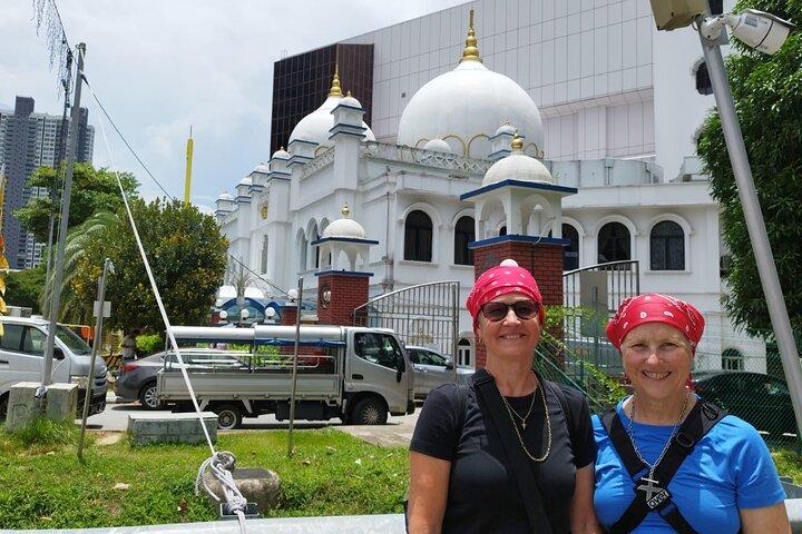Singapore Spiritual Temple Walking Tour Experience