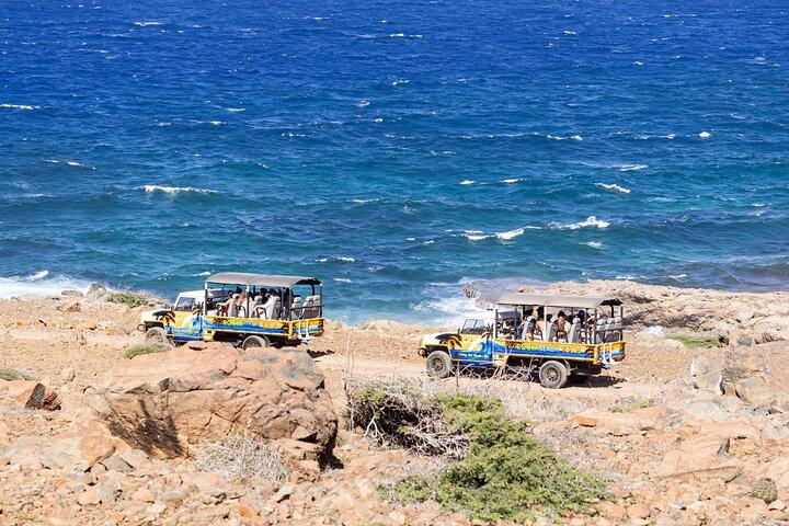 Aruba Safari Jeep Tour and Beach Cliff Jumping