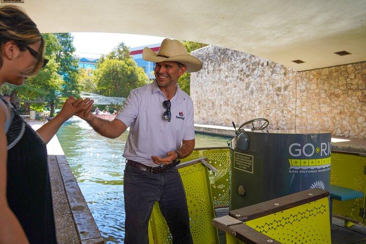 San Antonio Riverwalk Tour with Cruise