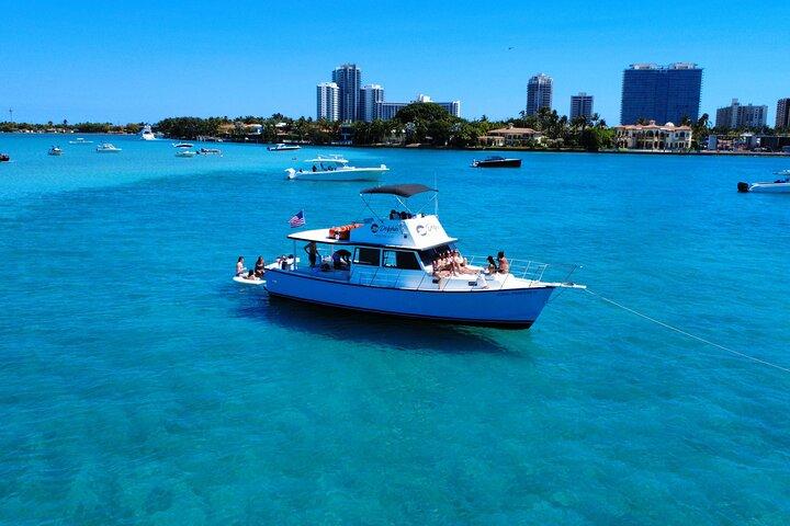 Up to 34Pax Bachelorette Party Boat & Yacht Rental Miami