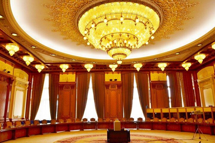 5 to 6 Hours - Private Bucharest City Tour about Ceausescu and Communism
