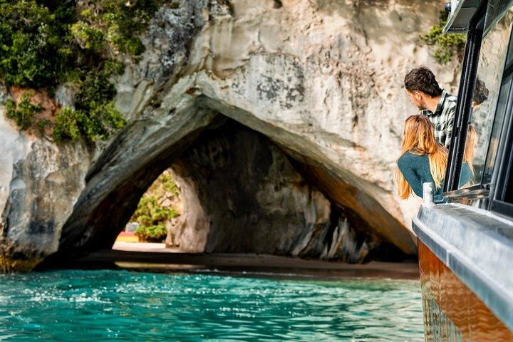 Cathedral Cove Coast and Cave Activity