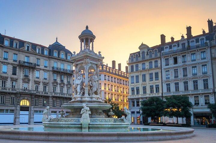 Lyon Private Walking Tour with a Local