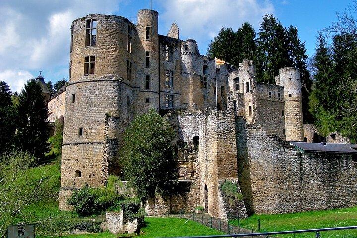 Luxembourg: Three Haunted Castles and Ghost Legends Private Tour