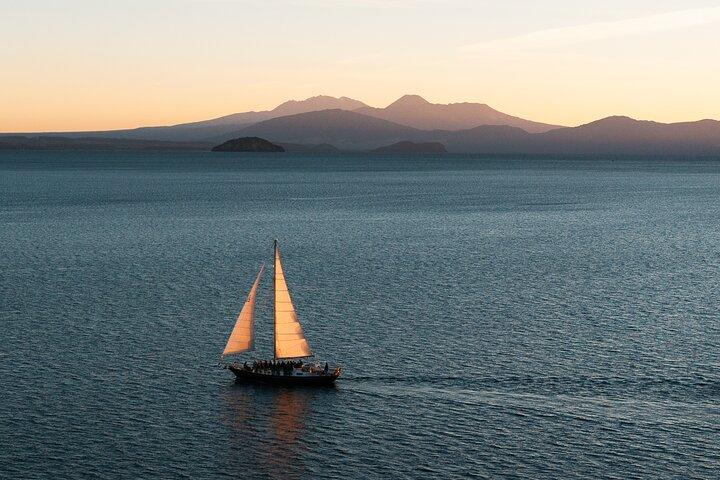 Classical Sailing - Māori Rock Carvings -Taupo Sailing Adventures