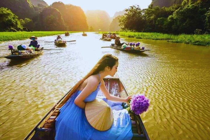 Quang Phu Cau Incense Village & Ninh Binh Private Day Tours