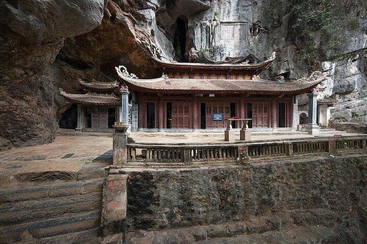 Vietnam Bike Tour Bich Dong Pagoda Shared Experience