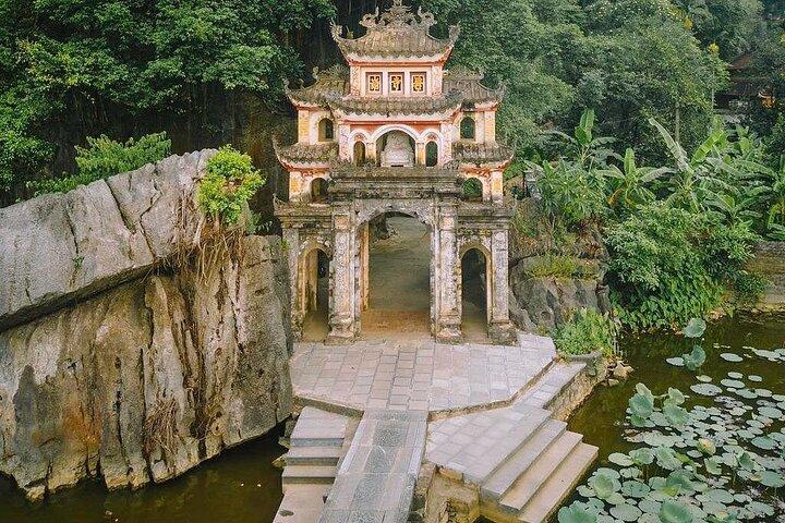 Vietnam Bike Tour Bich Dong Pagoda Shared Experience