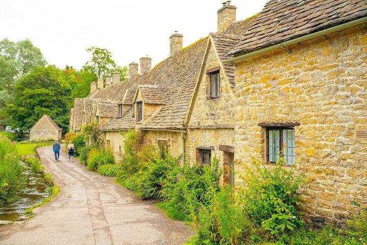 Cotswolds Day Tour from Oxford - Explore Downton and Beyond