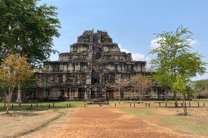 Koh Ker, Kulen Waterfall and Beng Mealea from Siem Reap