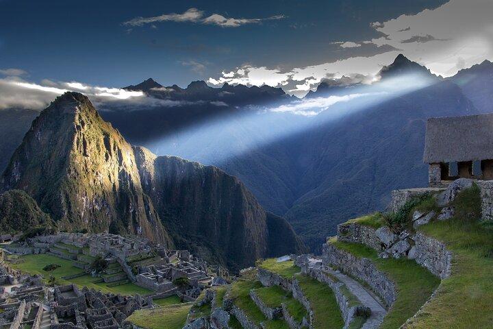 Machu Picchu Shuttle Bus Round Trip from Aguas Calientes