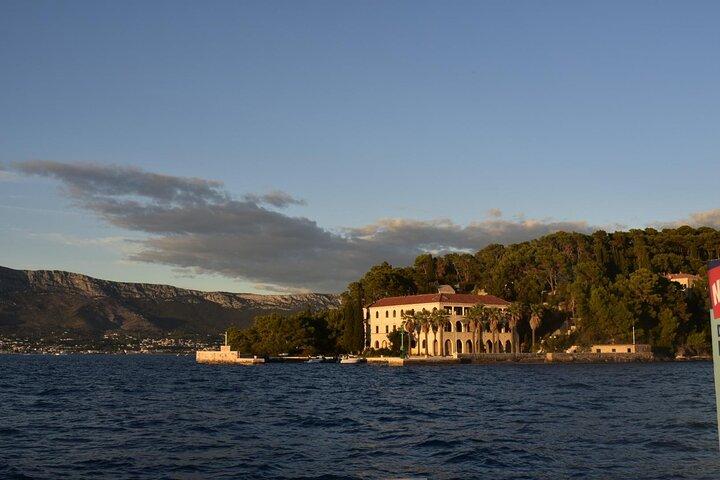 Relaxing Sunset Boat Cruise From Split with Drinks Included