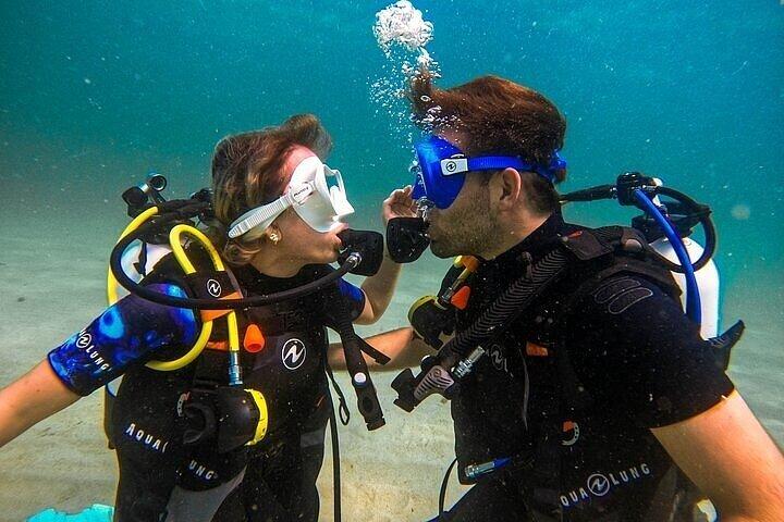 Dubai Jumeirah Scuba Dive Guided Underwater Adventure