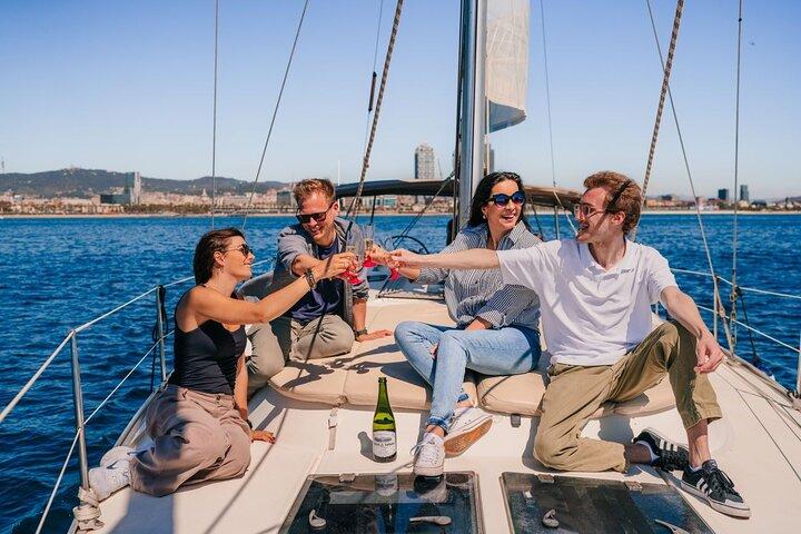Sunset Sailing Excursion in Barcelona