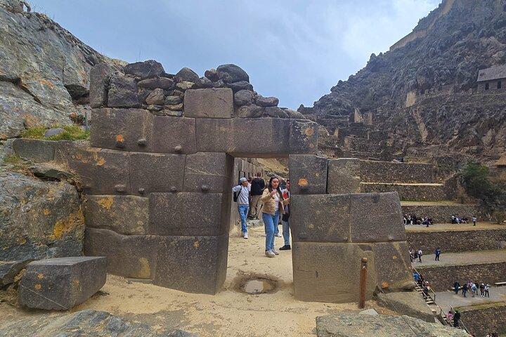 Sacred Valley tour: Pisac , Ollantaytambo and Chinchero