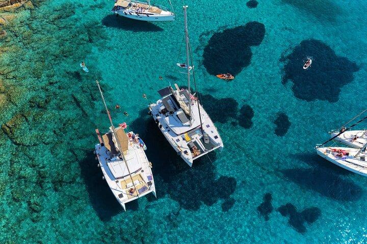 Heraklion: Dia Catamaran Cruise Mediterranean Meal & Water Fun