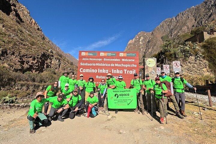 Inca Trail 4-Day Trek to Machu Picchu – Return by Vistadome Train