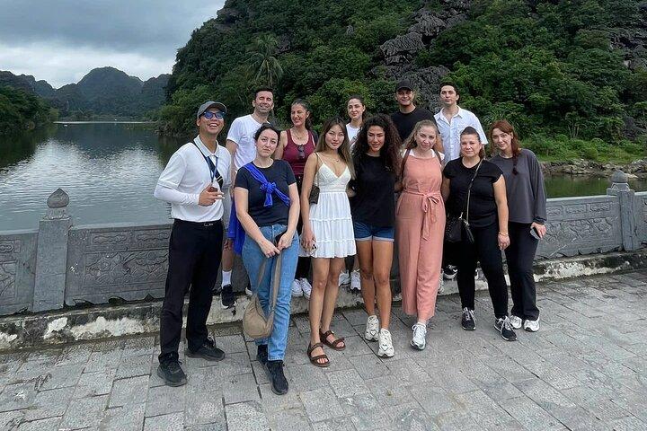 Small Shared Tour Ninh Binh Trang An and Hang Mua by Limousine