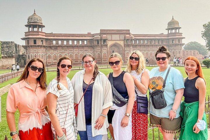 All-Inclusive Private Sunrise Taj Mahal & Agra City Tour