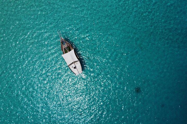 Zanzibar Dhow Snorkeling Trip to Tumbatu Island