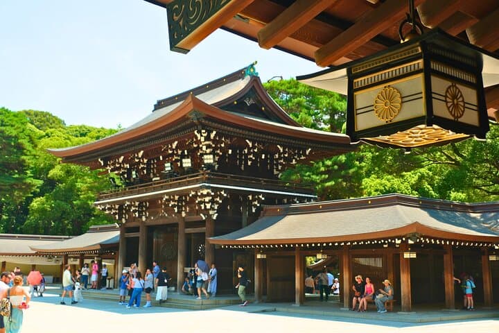 Tokyo Meiji Shrine & Harajuku History Walking Tour