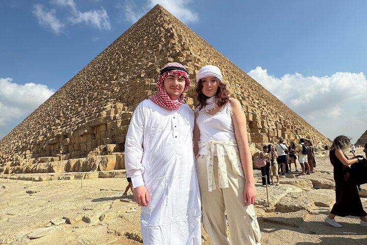 Giza pyramids Tour with horse drawn carriage or camel ride