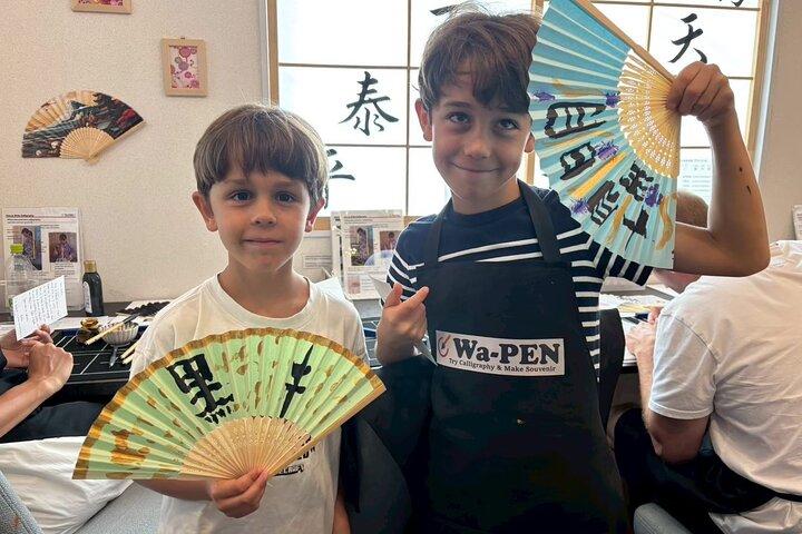 Asakusa:Japanese Calligraphy & Make your original folding fan!
