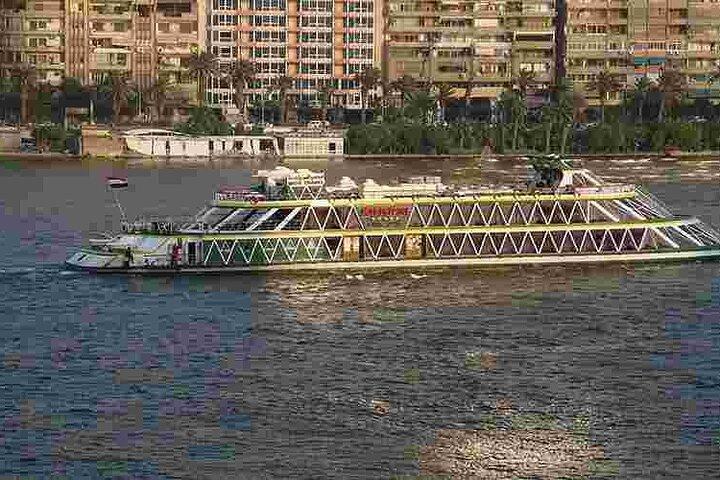 Cairo Nile dinner cruise and belly dance show