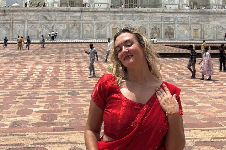 From Delhi: Taj Mahal, Agra Fort & Baby Taj by Car and Guide