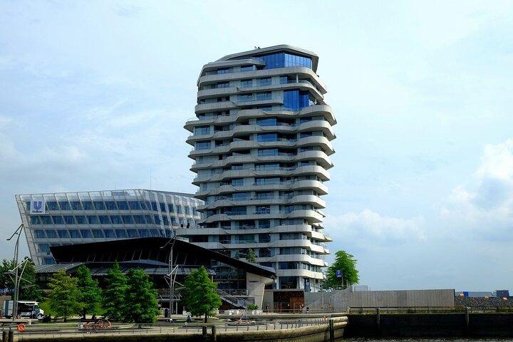 Elbphilharmonie Ticket and Audio Tour with Walk in Hafen City