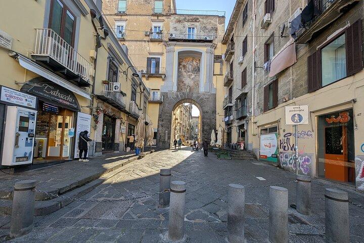 Naples Underground: Guided Walking Tour of Rione Sanità