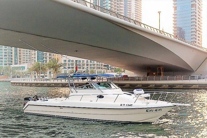 Private Yacht Cruise Dubai Marina (31FT-35FT) Luxury Charter