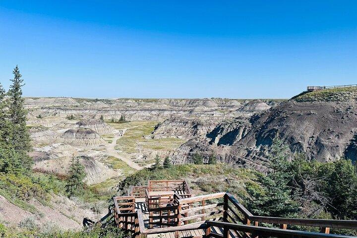 Drumheller Day Trip Museum, Dinosaurs and Historic Sites