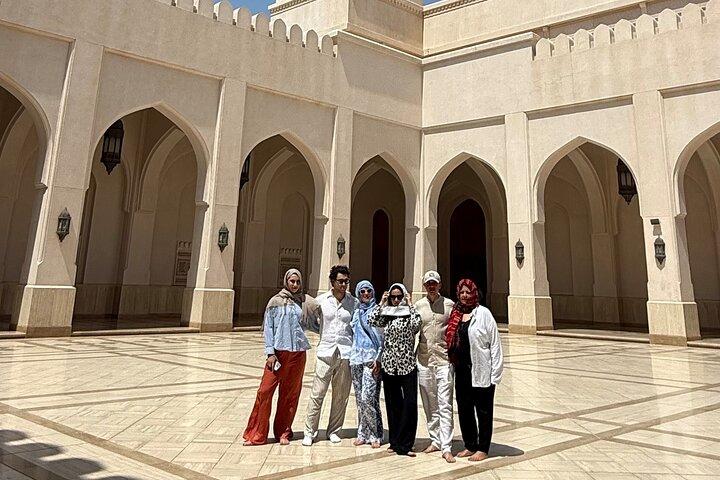 Salalah City Tour & Shopping + Boat Ride Adventure in Wadi Darbat