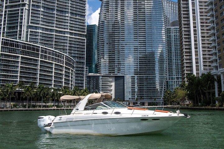 Private Boat Charter Coral Sea