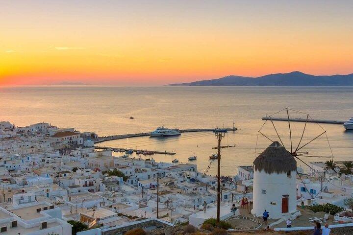 Half Day Private Tour Island with a Local in Mykonos