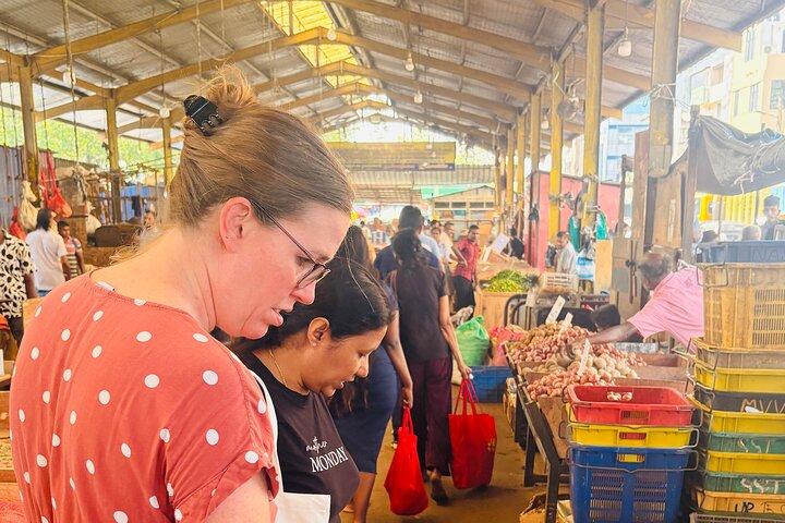 Market Tour With Cooking Class by Colombo Cookingclass