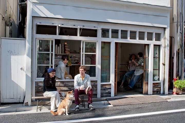 Tokyo : Vintage, Music & Food Tour in Shimokitazawa with a Local