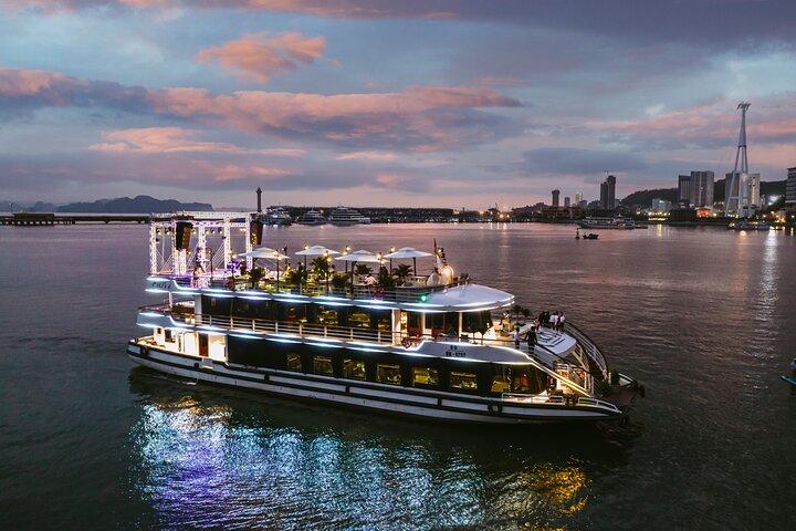 Iris Cruise Halong Bay VIP Experience from Hanoi