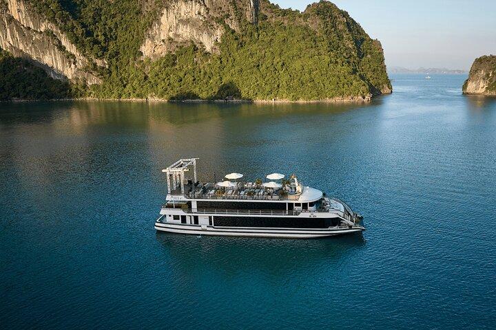 Iris Cruise Halong Bay VIP Experience from Hanoi
