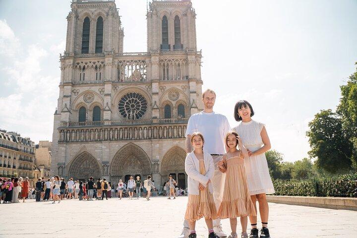 Louvre and Notre Dame Guided Tour Combo with Access