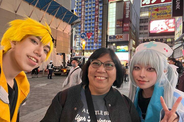 Explore Akihabara with Local Cosplayer Guide(s)!