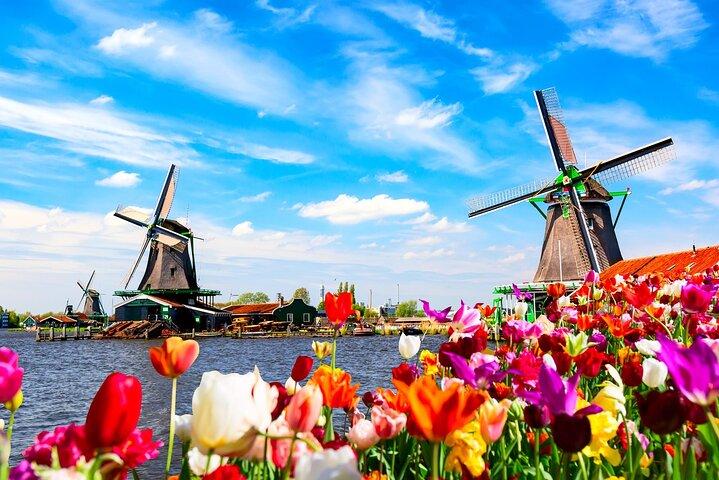 Amsterdam: Keukenhof Gardens and Zaanse Schans Windmills Day Tour