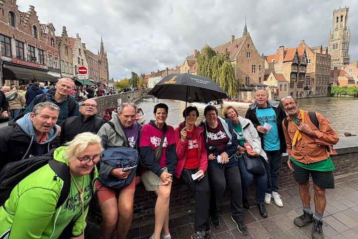 Small-Group Tour of Bruges with a local. Incl boat and praline
