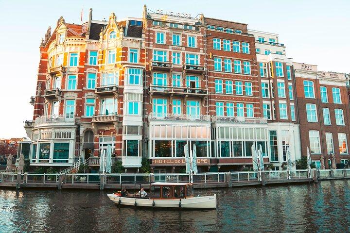 One Hour of Wow Private Canal Tour in Amsterdam