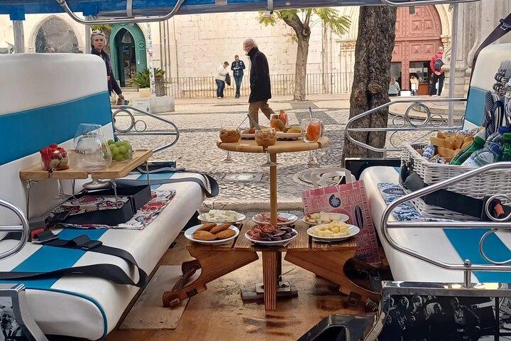 Private tapas tuk tuk tour through Lisbon